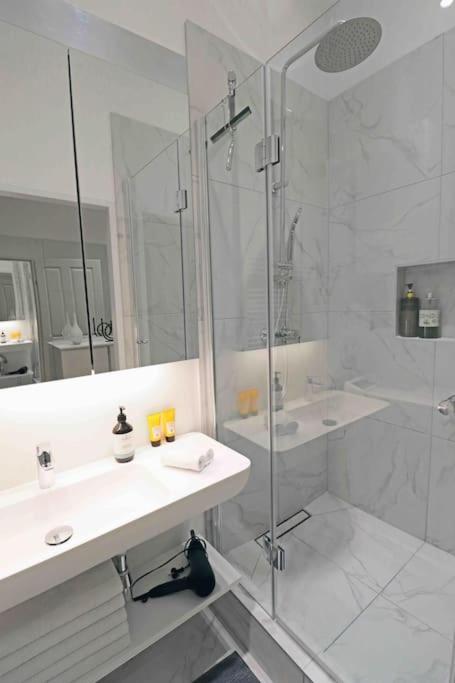 Smart Apt Mit Balkon Am Augarten Park Naehe Zentrum 비엔나 외부 사진